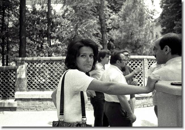 Clicca per scorrere le foto originali ingrandite